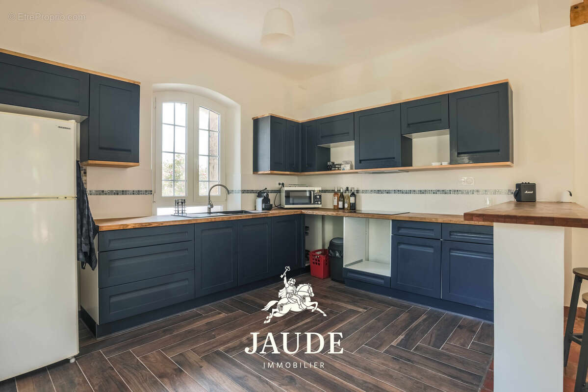 Maison à LA GARDE-FREINET