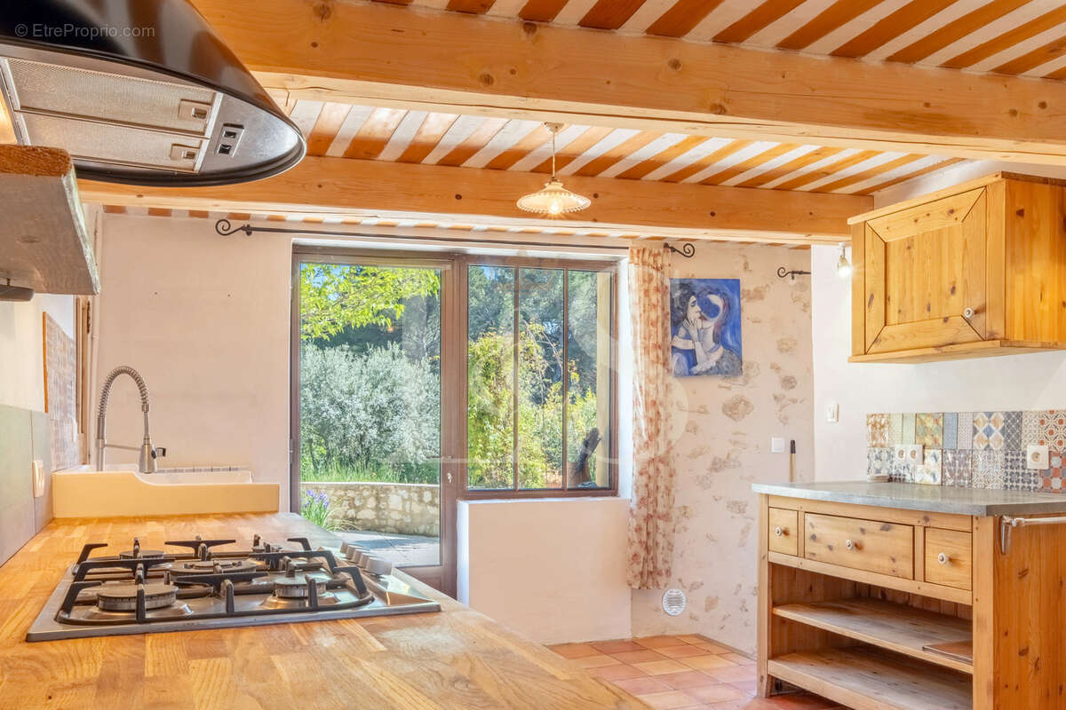Maison à LE BARROUX