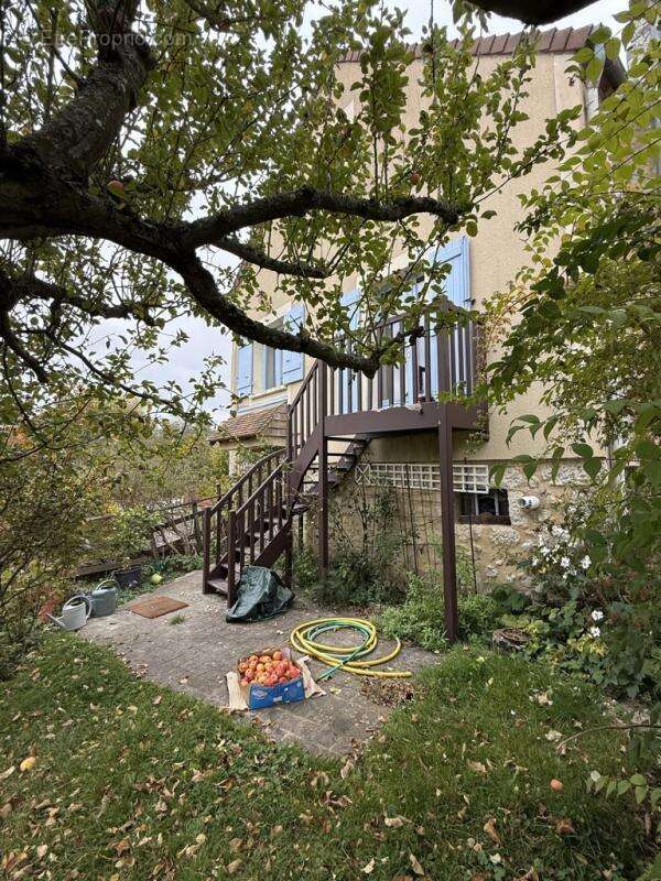 Maison à MAUVES-SUR-HUISNE