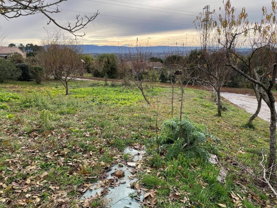 Terrain à BURLATS