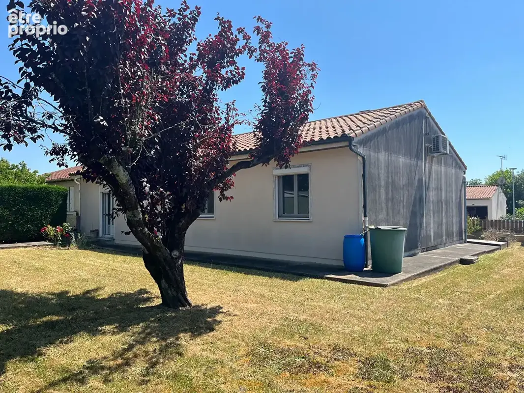 Maison familiale avec jardin et garage à SAUJON - photo 10