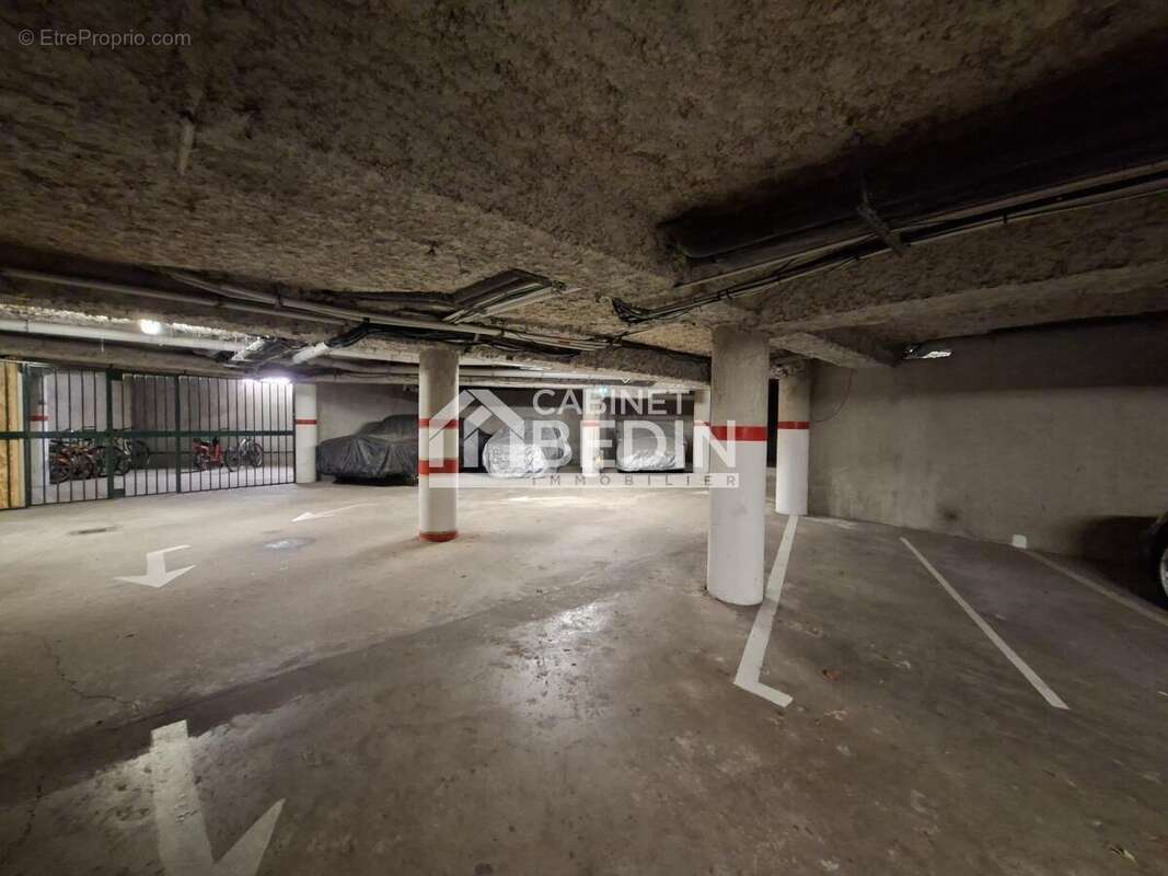 Parking à TALENCE
