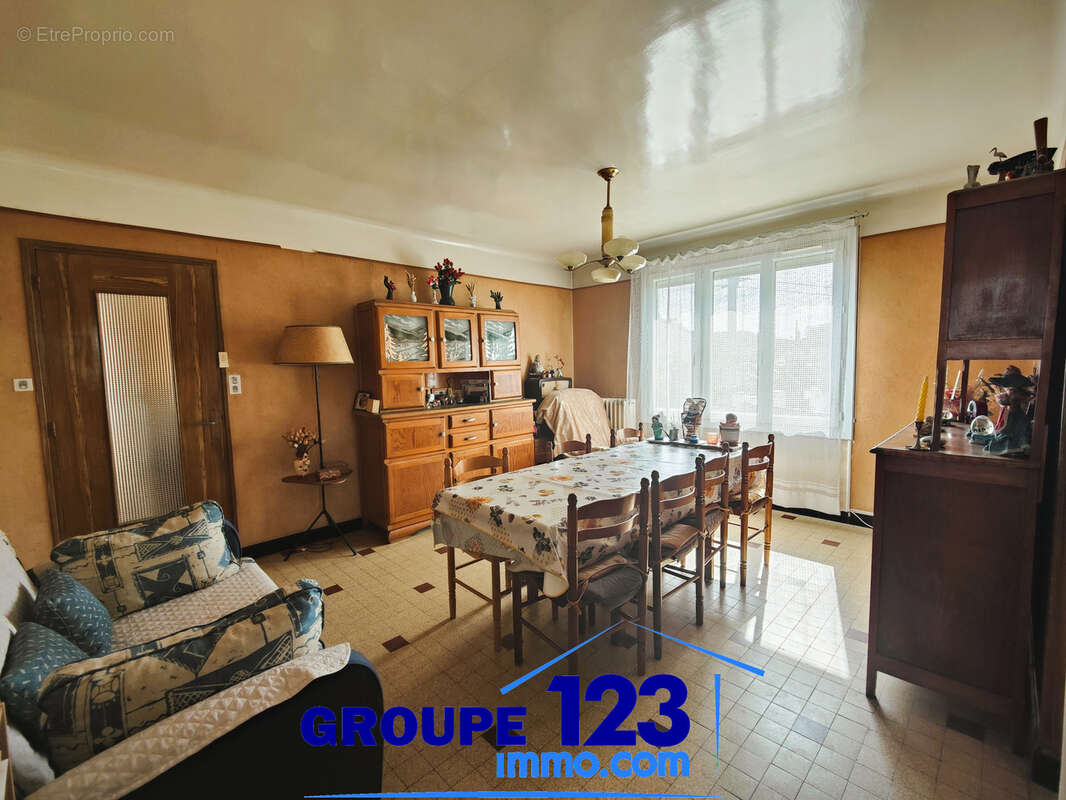 Maison à MIGENNES