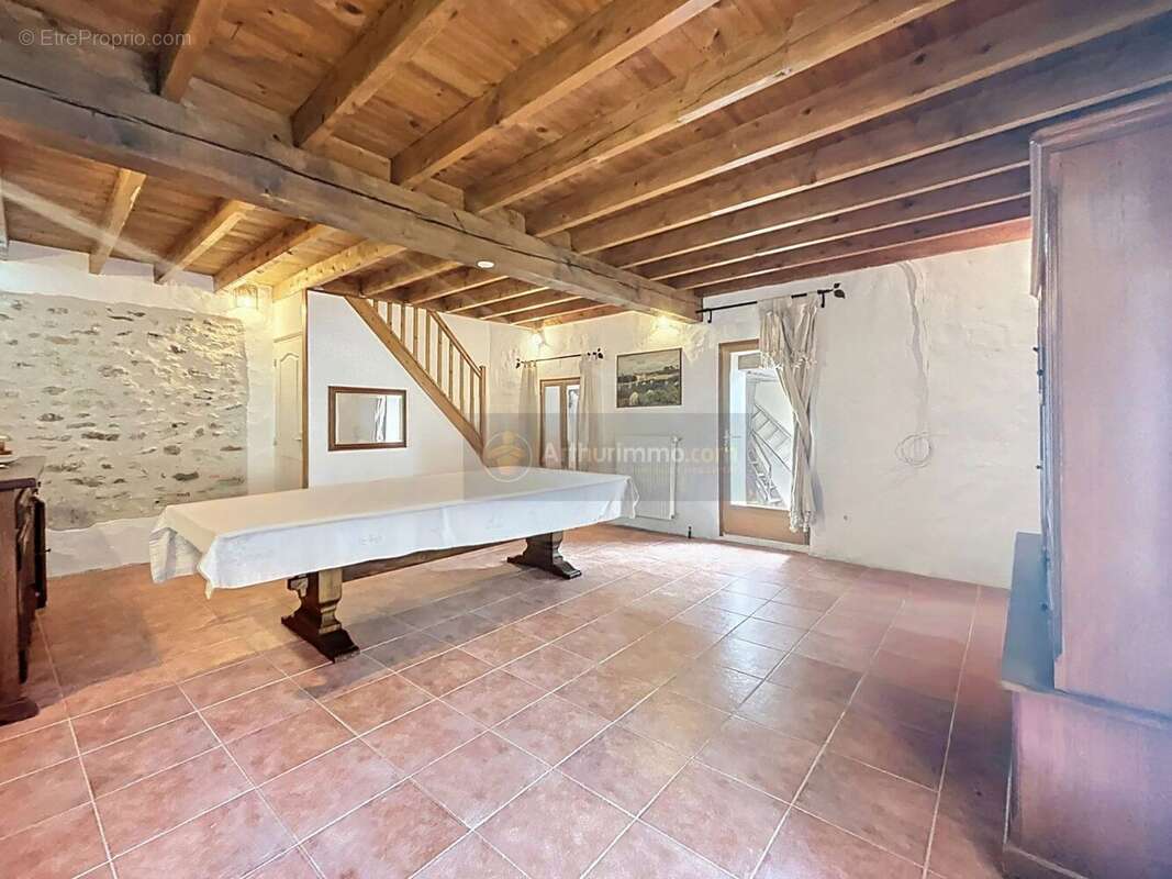 Maison à COULOMMIERS