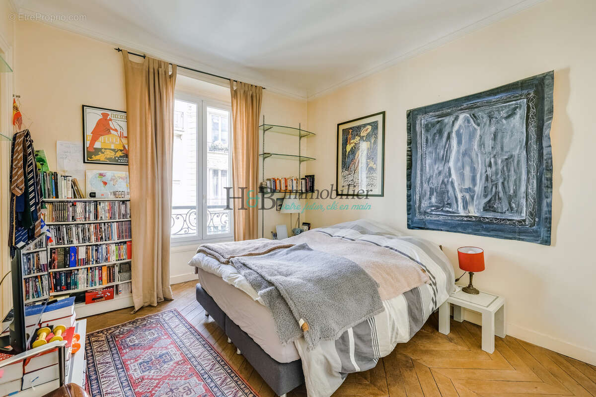 Appartement à PARIS-9E