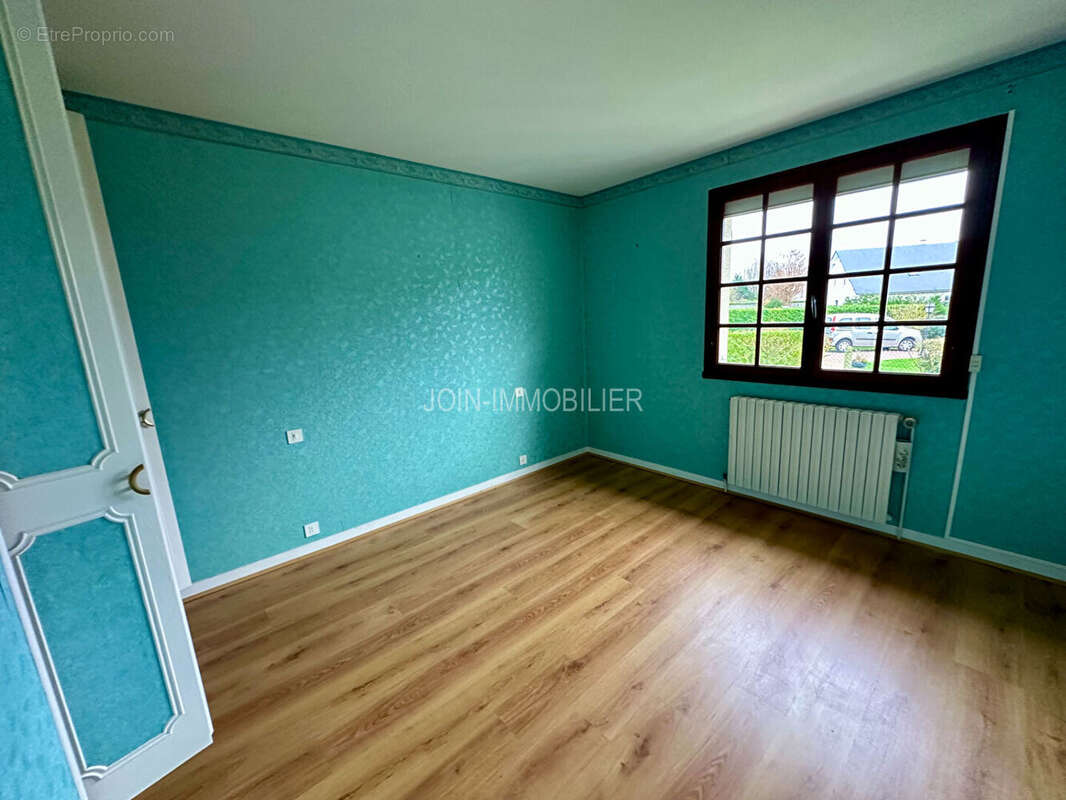 Maison à BRACQUEMONT