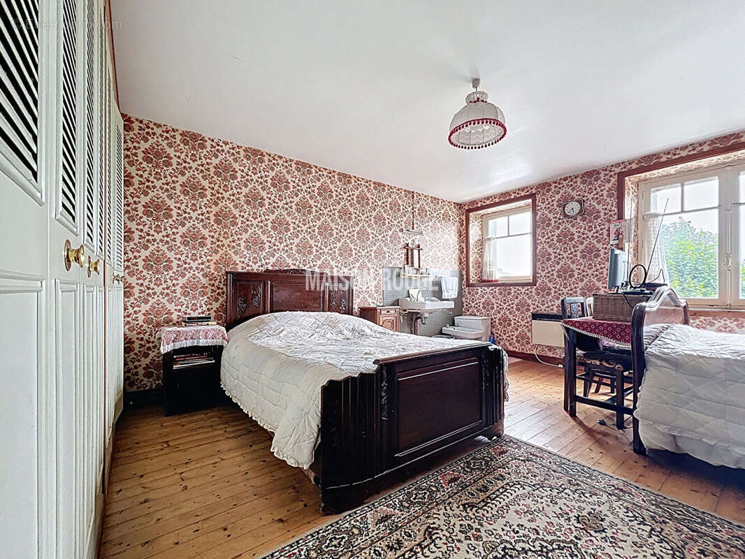 Maison à LE VIVIER-SUR-MER