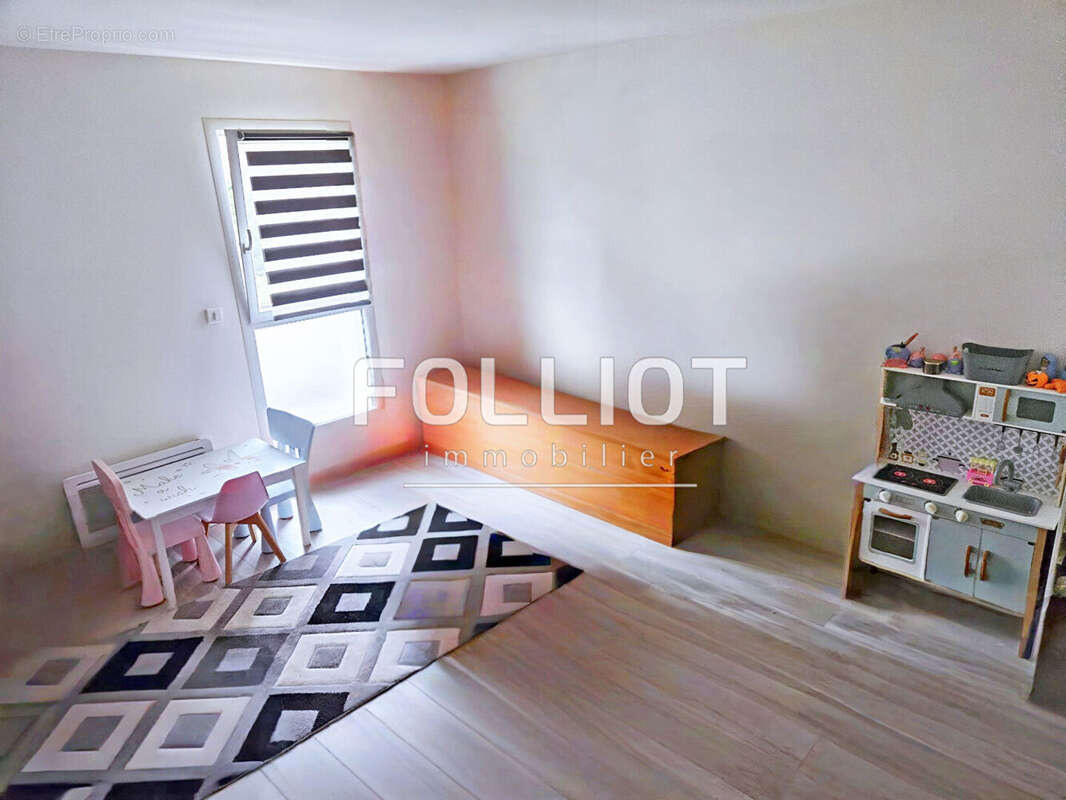 Maison à FLEURY-SUR-ORNE