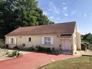 Maison à BAZOCHES-SUR-LE-BETZ