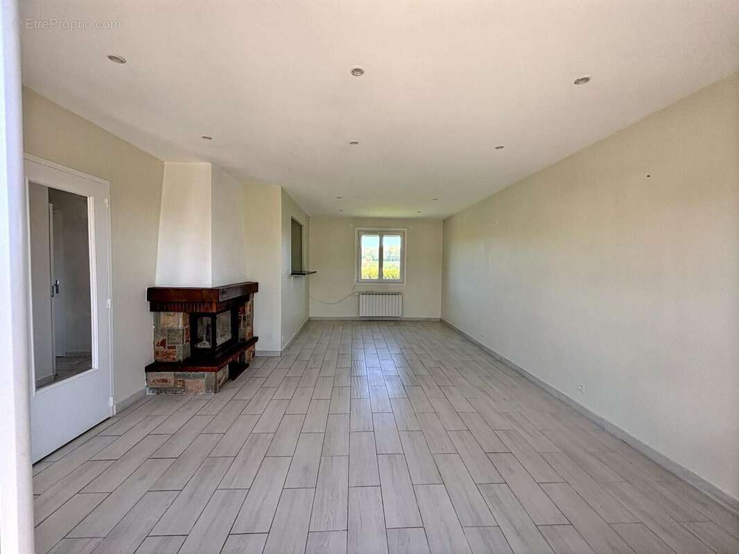 Photo 3 - Maison à LAVAU