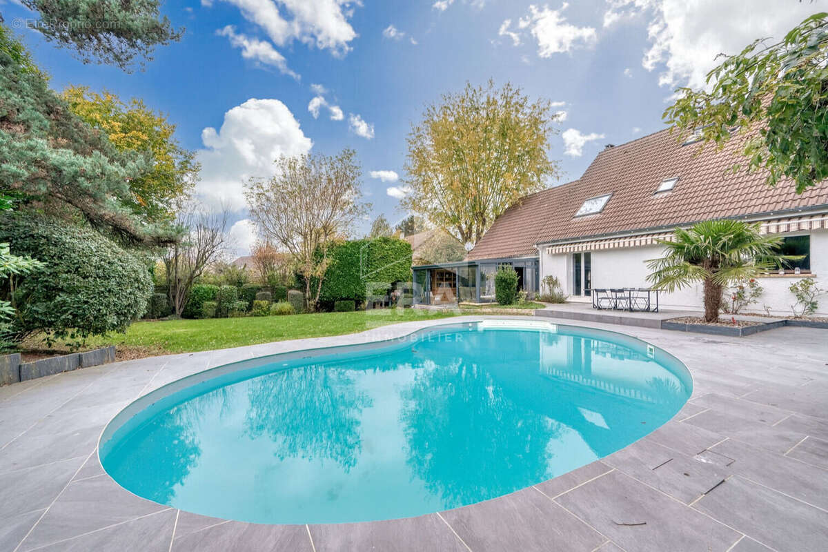 Maison à NOISY-LE-ROI