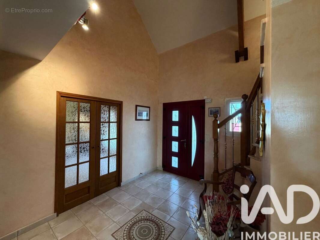 Maison 229 m² à Vergigny  - photo 4