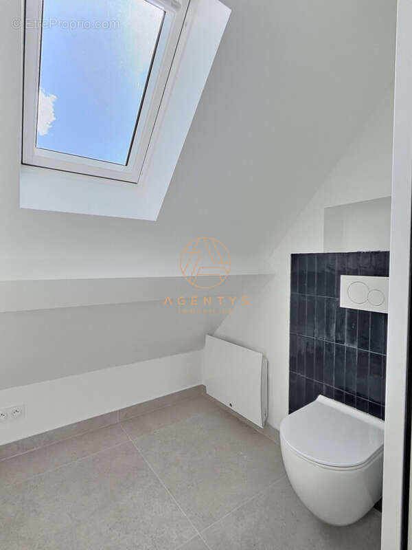 Appartement à SAINT-MAUR-DES-FOSSES