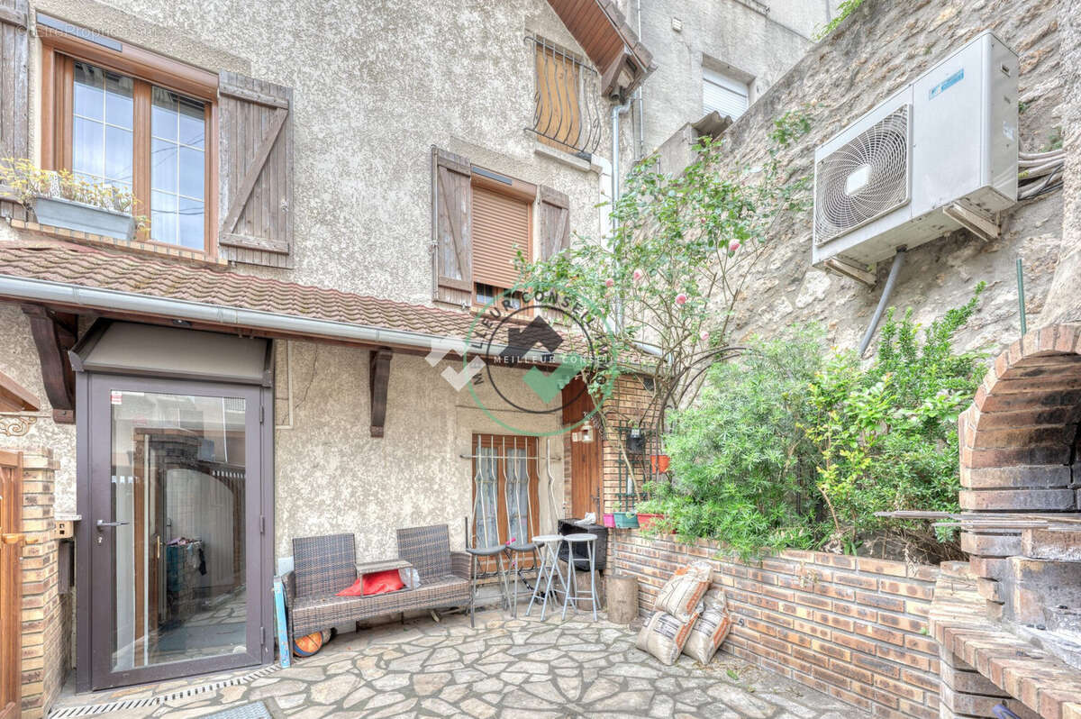 Maison à ATHIS-MONS
