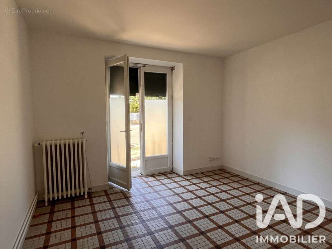 Maison 247 m² à Jarze  - photo 5