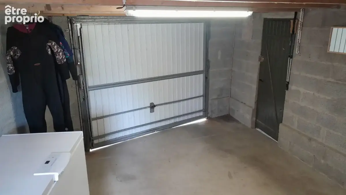 LUSSANT - Charentaise entièrement rénovée de 133 m² - 3 chambres - garage - jardin intime - photo 18
