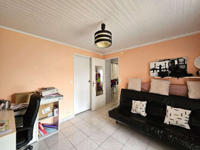 À vendre en exclusivité - Maison lumineuse 3P + 2 pièces avec terrasses, jardin, vue dégagée sur Drap et stationnement - photo 19