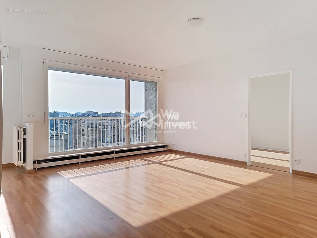 Appartement à PARIS-15E