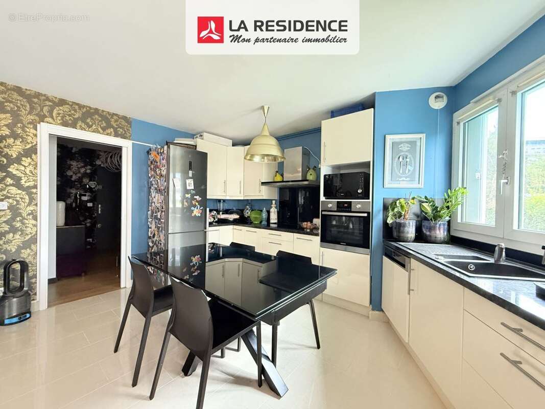 Appartement à VELIZY-VILLACOUBLAY