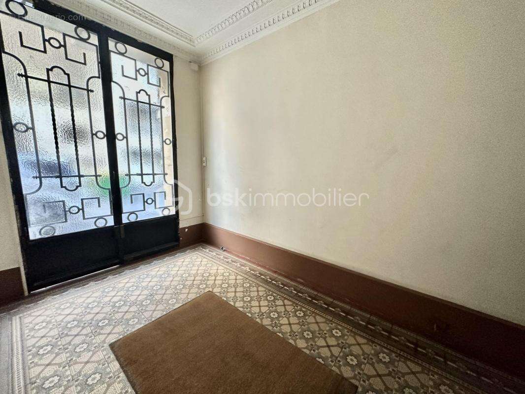 Appartement à PARIS-15E