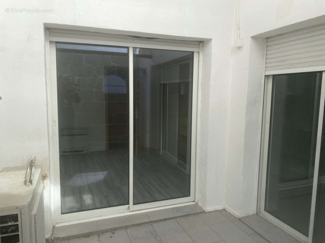 Appartement à MAUGUIO