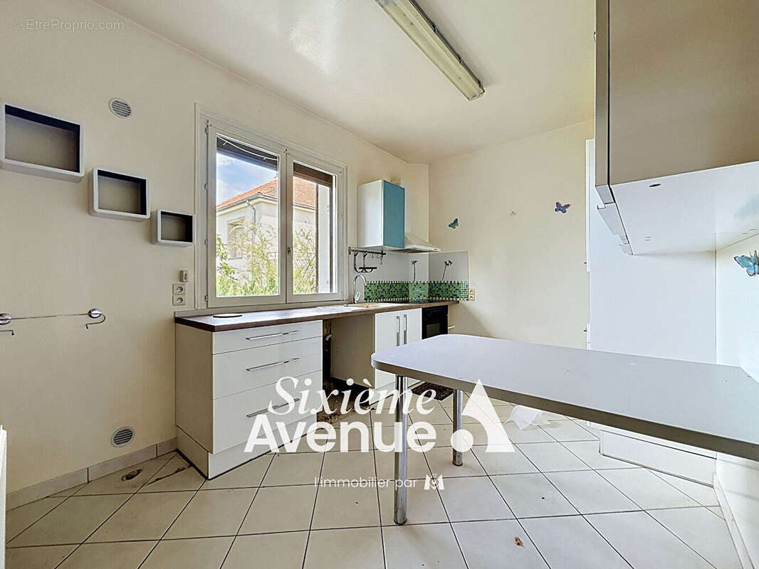 Maison Decines Charpieu 9 pièce(s) 261.34 m2 - photo 7