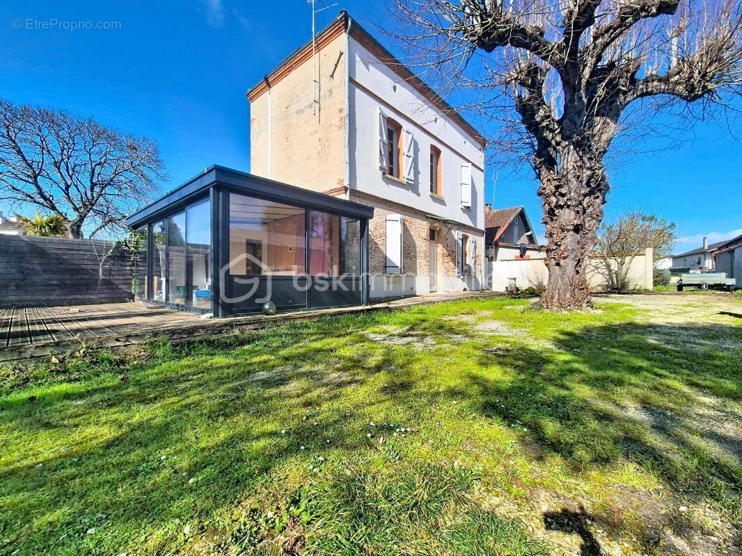 Maison à CASTELSARRASIN