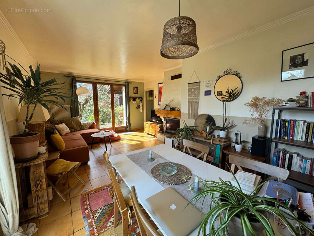 Maison à LONS-LE-SAUNIER