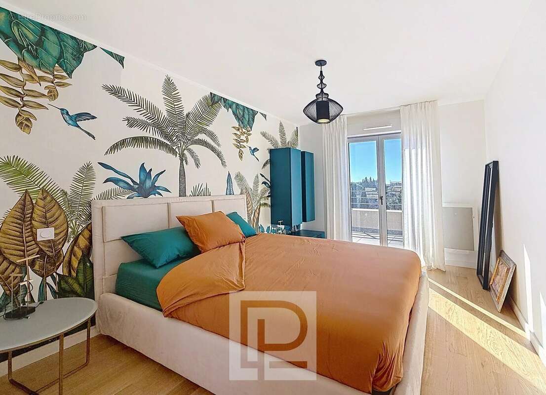 Appartement à MOUGINS