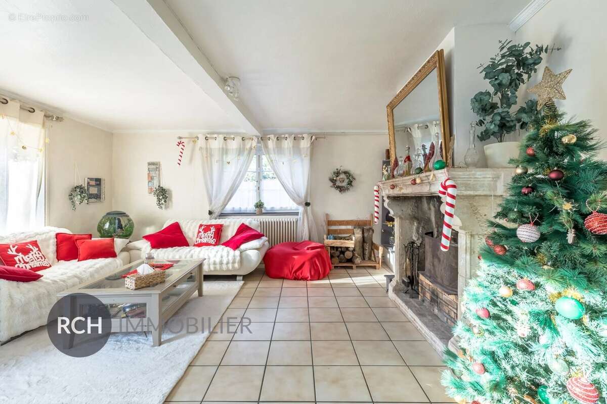 Maison à MONTFORT-L'AMAURY