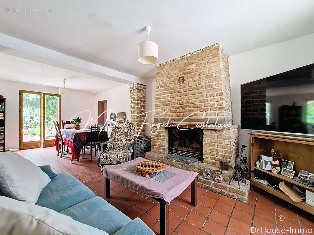 Maison 130 m² à Jouy-Le-Moutier  - photo 82