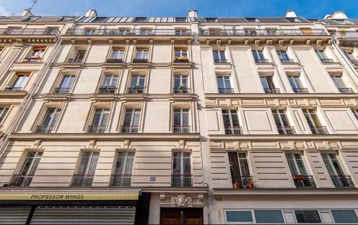 Appartement à PARIS-10E