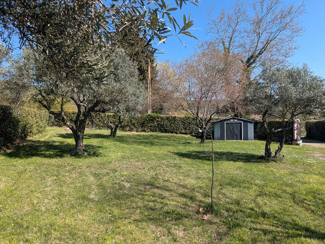 VILLECROZE jolie maison de plain-pied 127 m², 5 pièces, garage au calme - photo 18