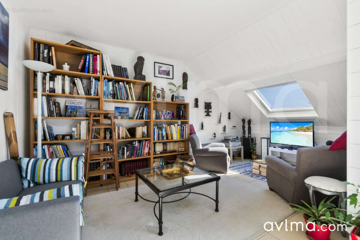 Appartement à SAINT-NOM-LA-BRETECHE