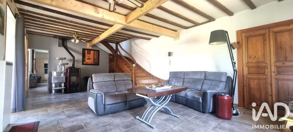 Maison 220 m² à Ronno  - photo 4