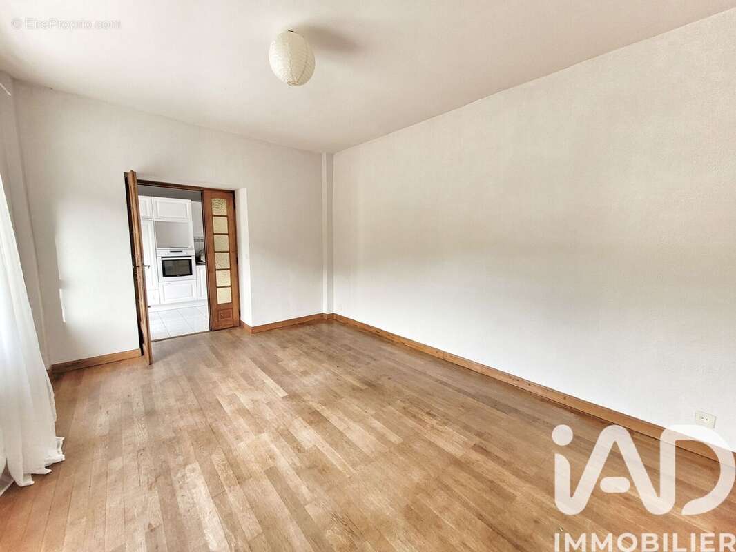 Photo 6 - Appartement à SAINT-MARTIN-DE-VALAMAS