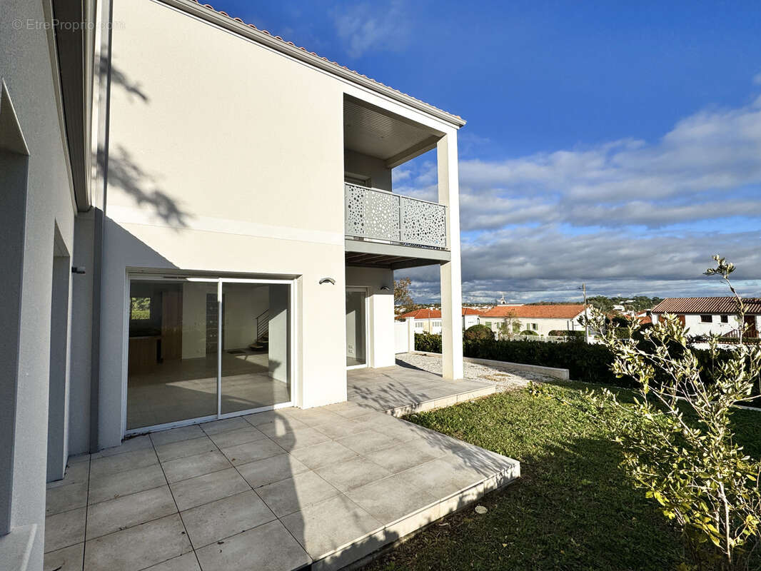 Maison à SAINT-GEORGES-DE-DIDONNE