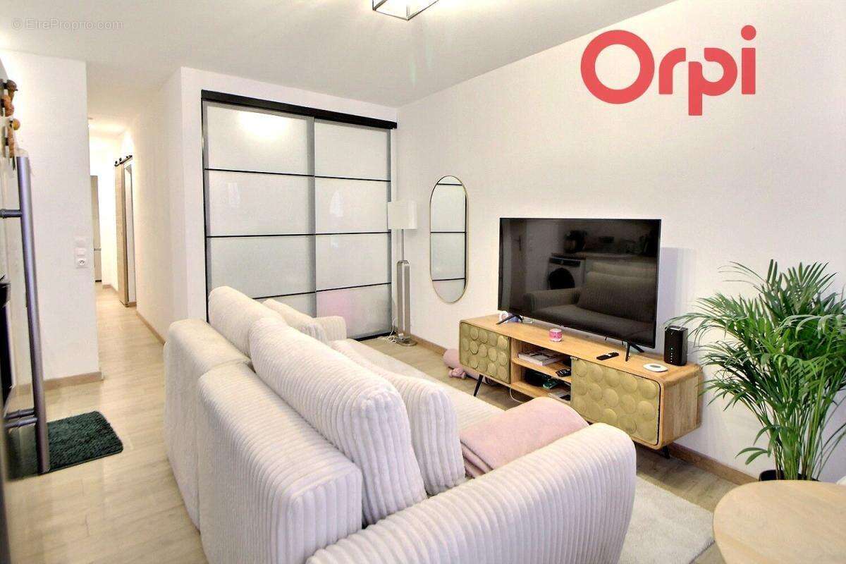Appartement à MARSEILLE-2E