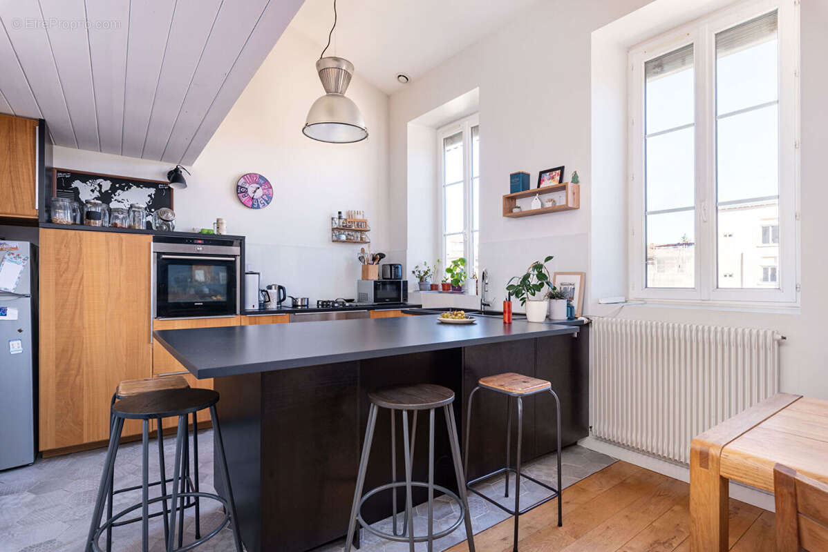 Appartement à LYON-4E