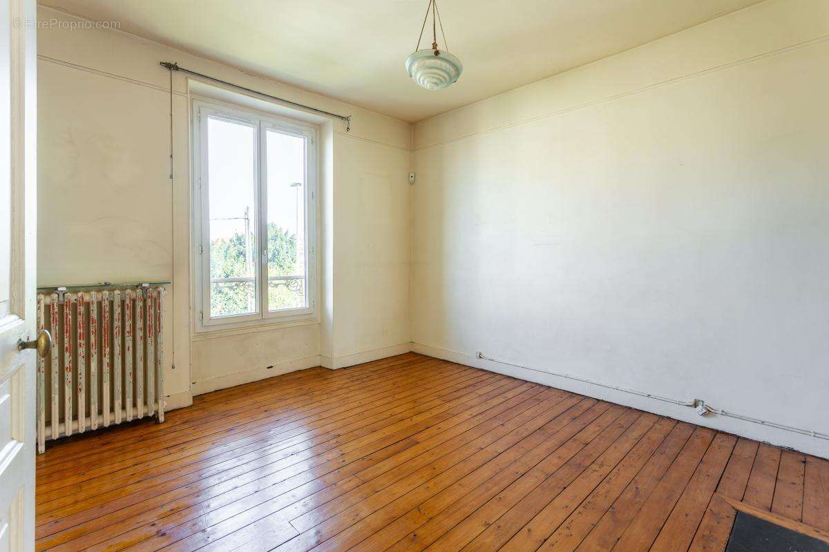 Maison à VILLEMOMBLE