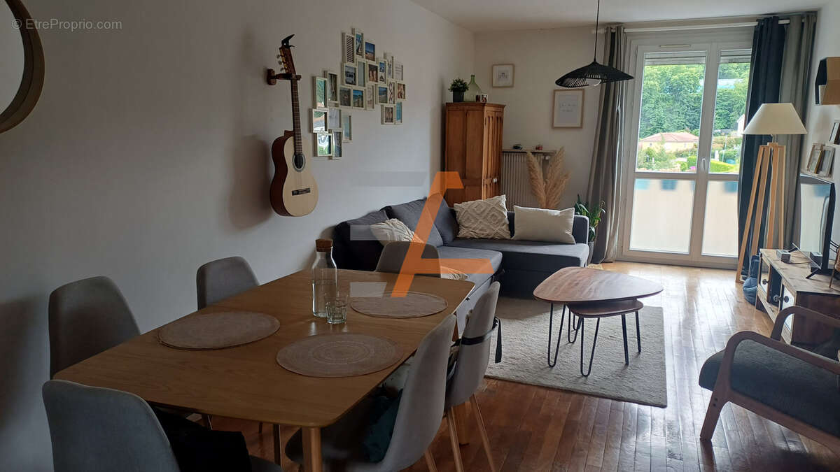 Appartement à SAINT-ETIENNE