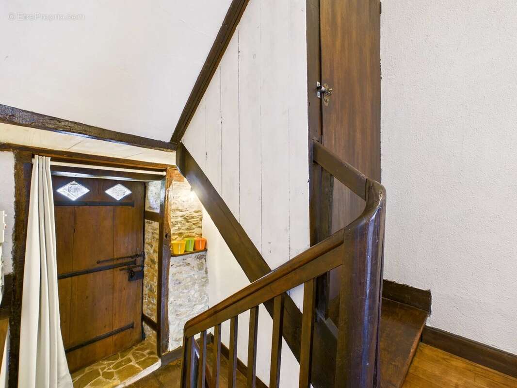 Maison à JUMILHAC-LE-GRAND