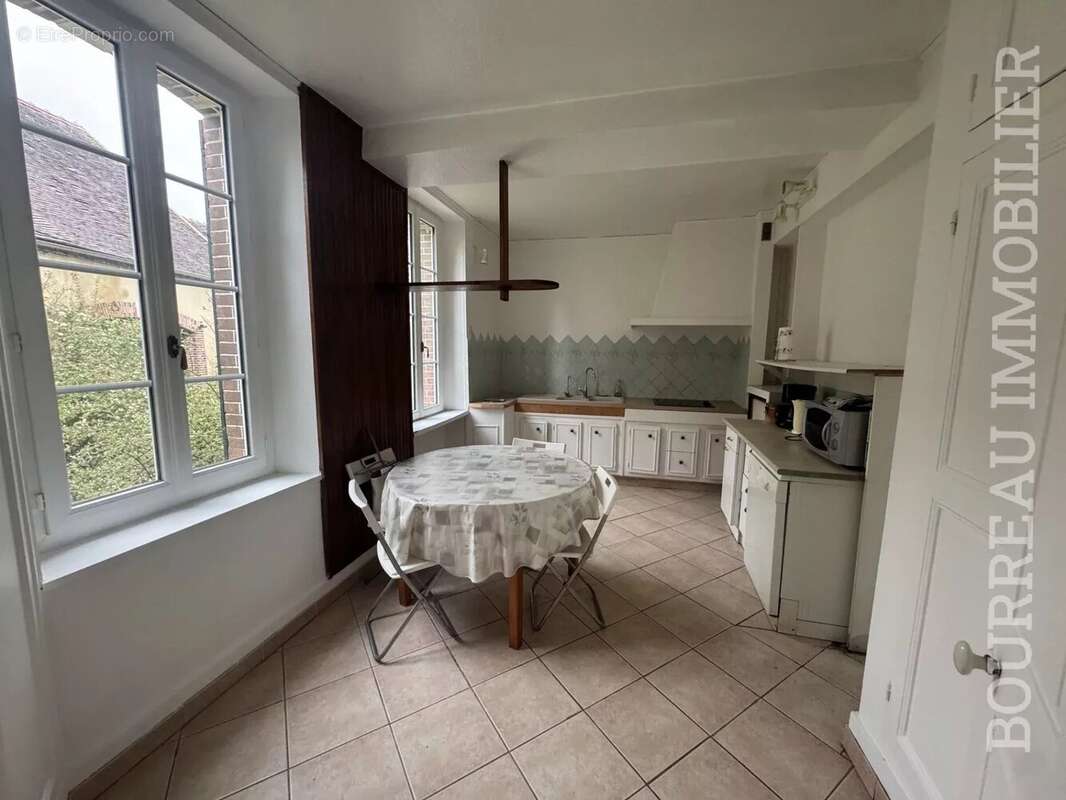 Maison à CHASSY
