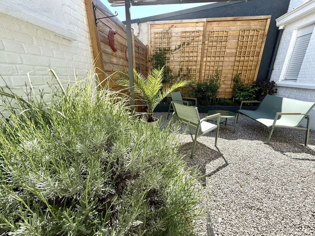 Appartement à CAPPELLE-EN-PEVELE