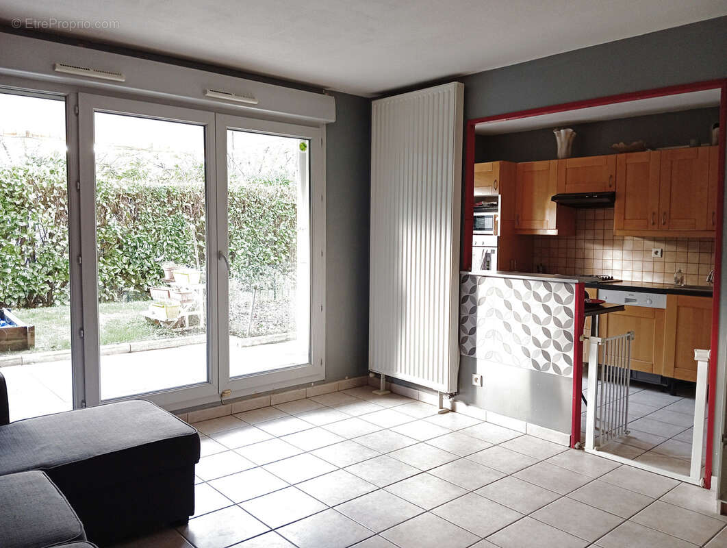 Appartement à RILLIEUX-LA-PAPE