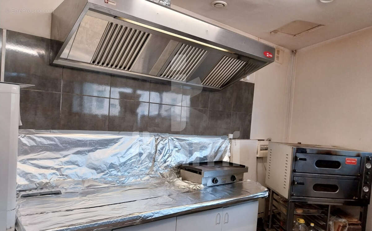 Commerce à LA COUCOURDE