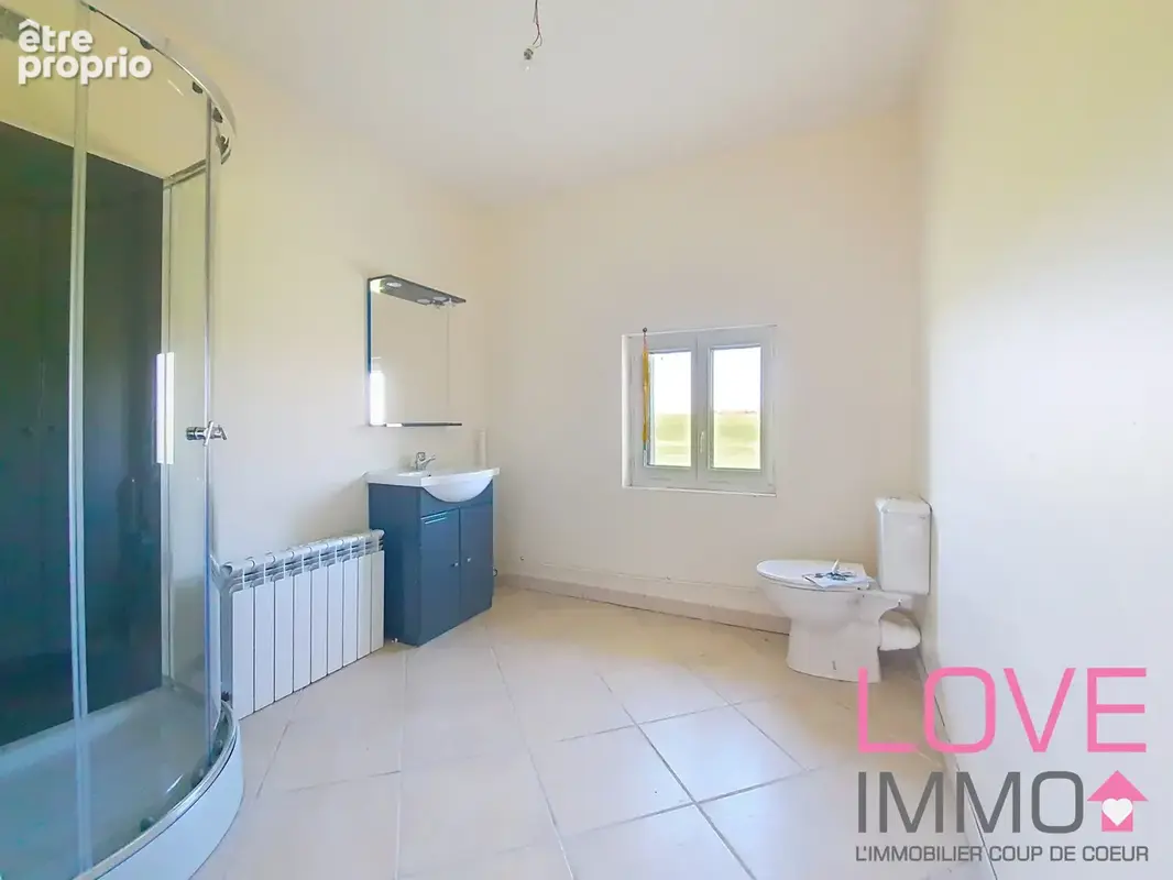 Maison avec de nombreuses dépendances et 18000 m2 de parcelle - photo 13