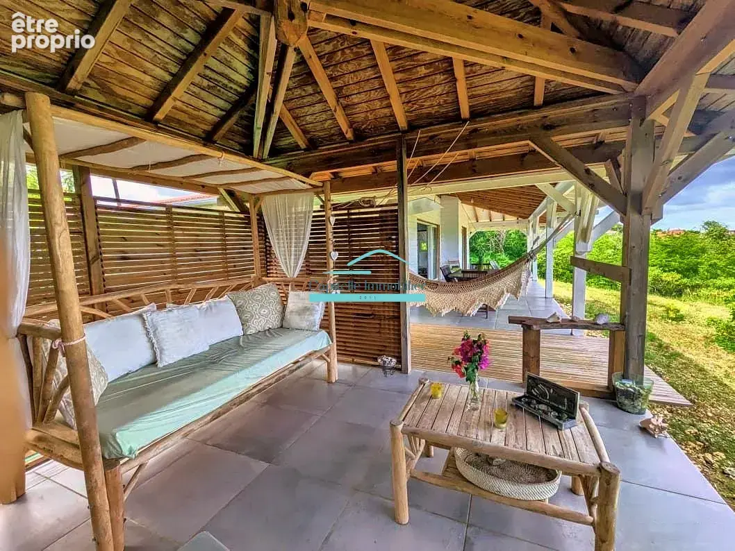 MARIE-GALANTE   Ensemble immobilier vue mer 180o : villa + 3 bungalows + terrain constructible - photo 12