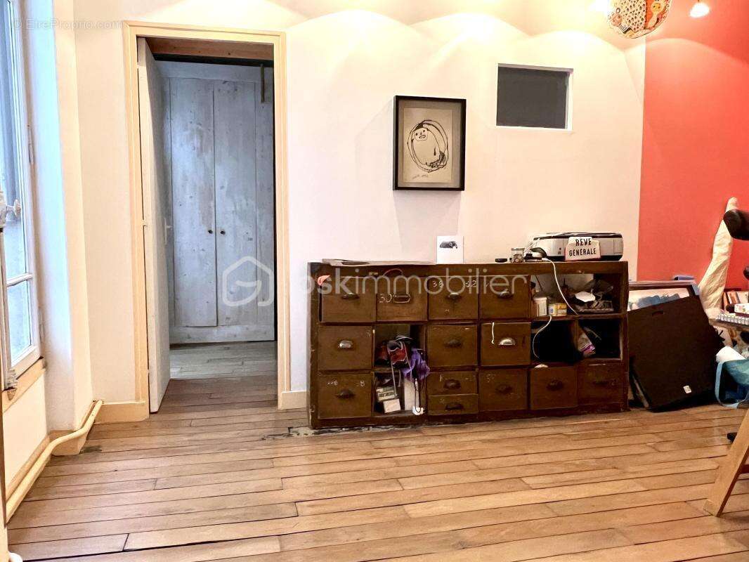 Appartement à PARIS-9E