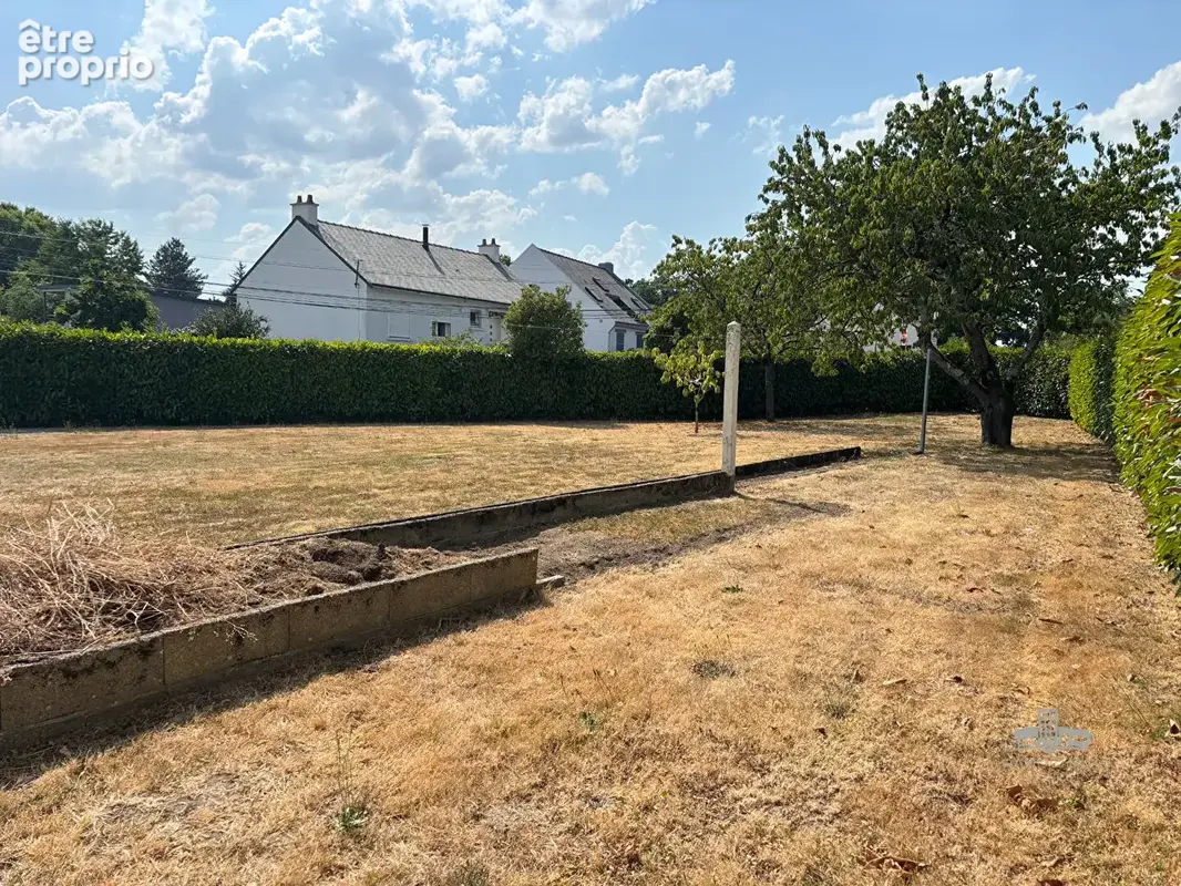 Terrain à TREILLIERES